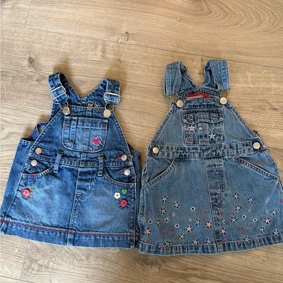 ✨ Baby Girl Denim Jumper Dresses – 2-Piece Lot – Embroidered Details ✨ - Picture 2 of 7